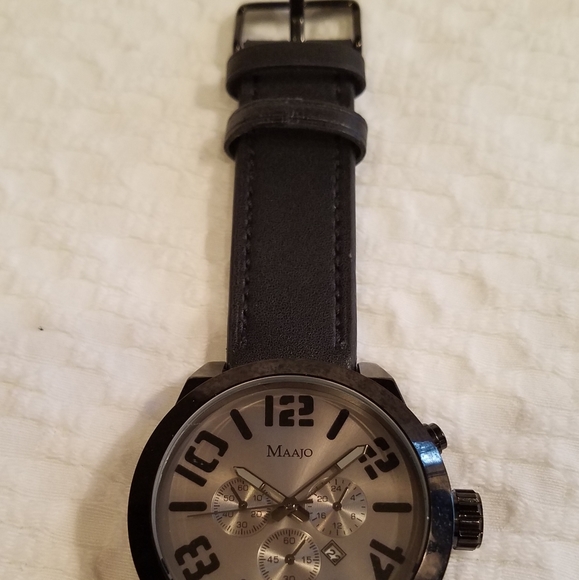 ***SOLD***MAAJO Men's Watch. NWOT - Picture 5 of 9